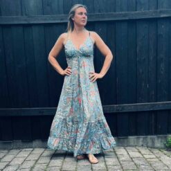 Lang silke stropkjole